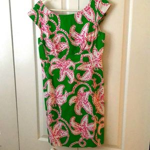 V back scoop neckline like new